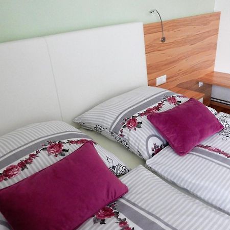 Bed and Breakfast Fruehstueckspension Lach à Eberndorf Extérieur photo